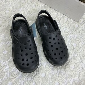 Cat & Jack Kids Black Water Shoes